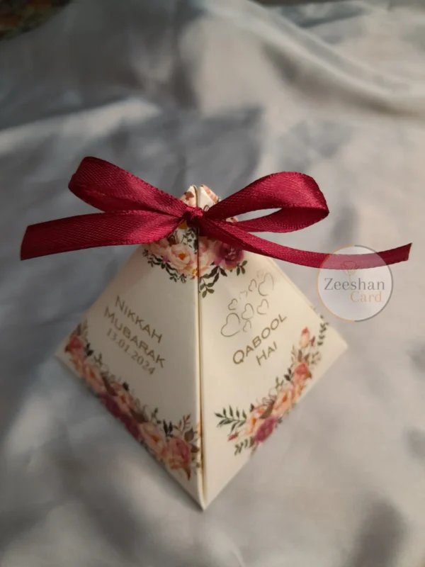 Special Floral Triangle Box