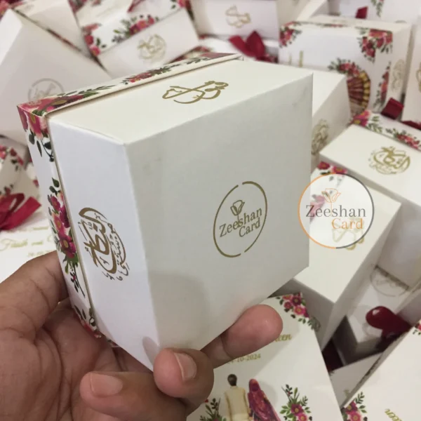 Floral Bid Box With Couple And Tai