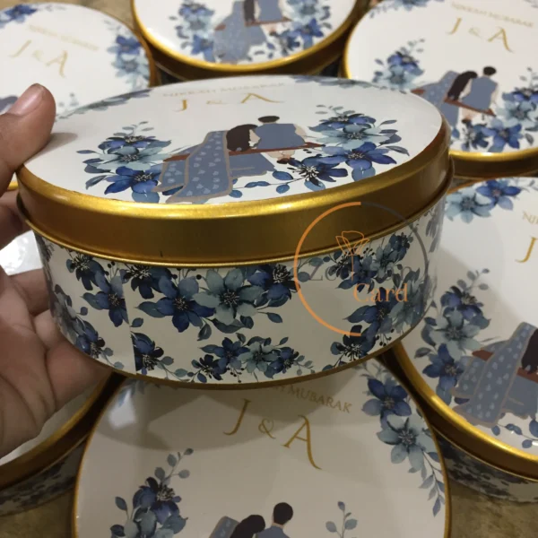 New Couple And Flower Tin Boxes