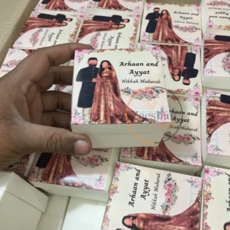 Favor Box With Couple